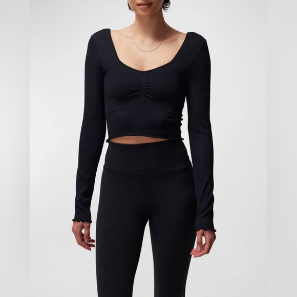 *NWT* Spiritual Gangster Black Sweetheart Seamless Long Sleeve Top, Size XS/S - Picture 1 of 11
